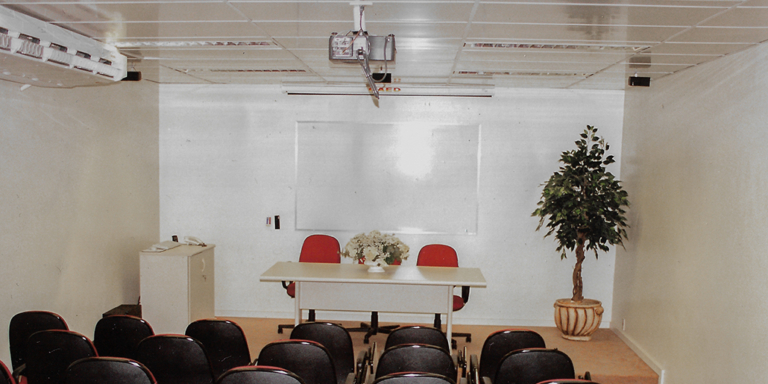 institucional-estrutura-auditorio-transa_transporte-02-768x384